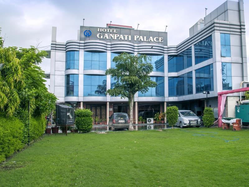 Hotel Ganpati Palace Mathura Exterior foto